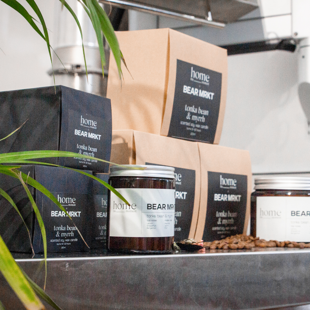 Tonka Bean &amp; Myrrh Candle - Bear Mrkt x The Home Moment